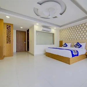 Hotel Decent - Delhi Airport